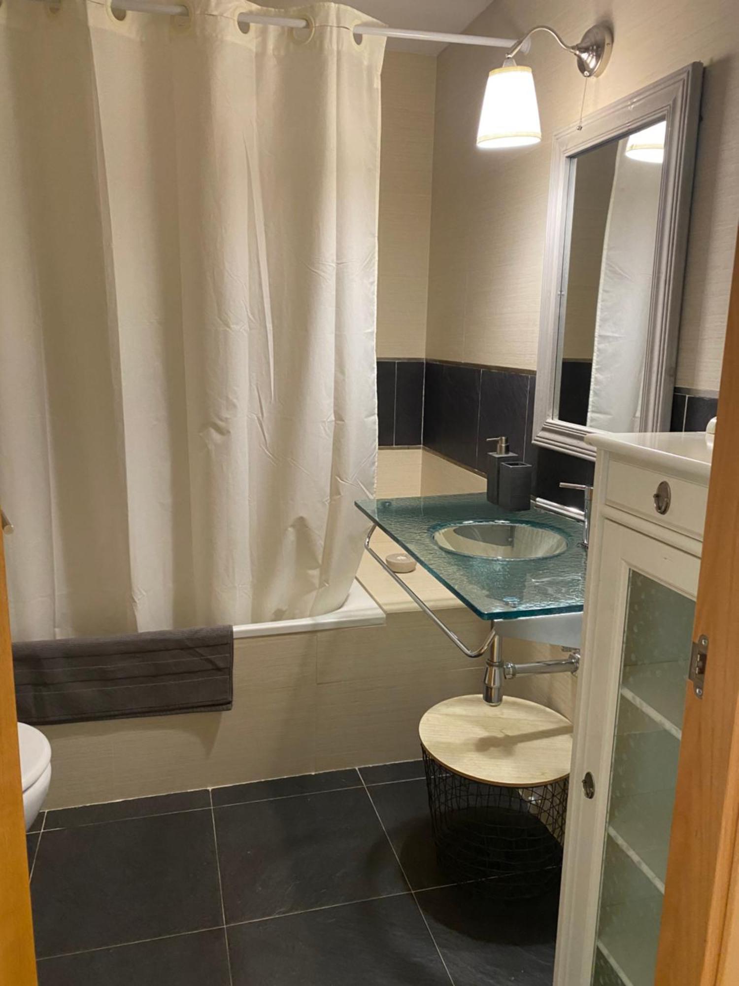 Apartament Hug Roger Valencia D'Aneu Extérieur photo