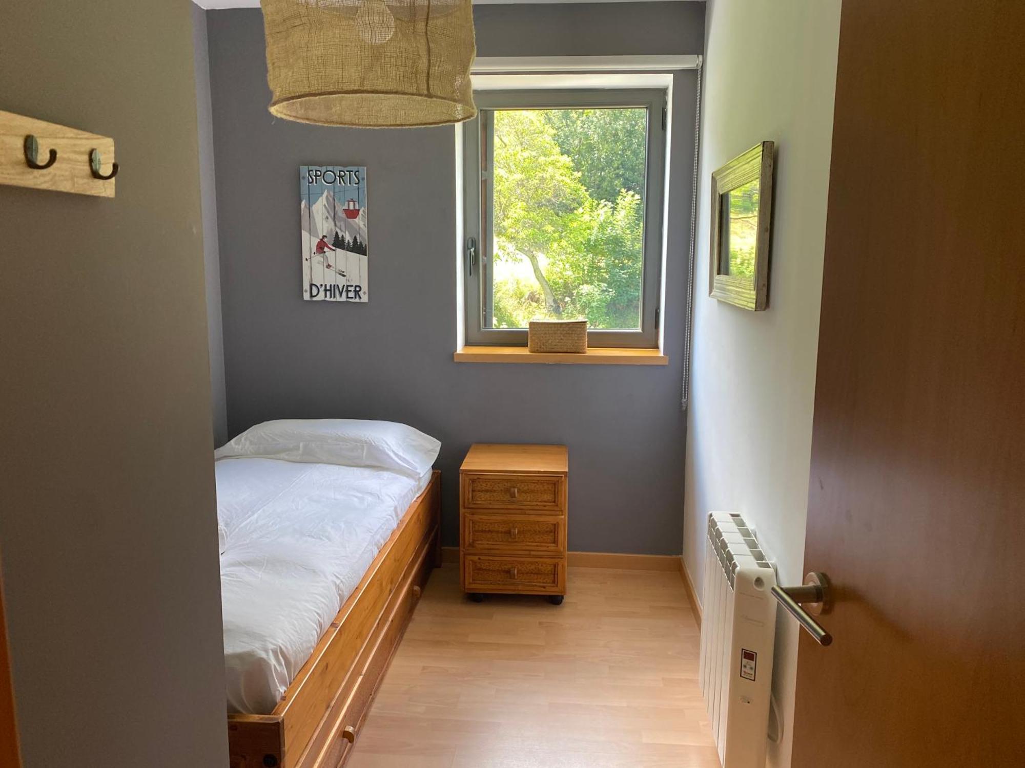 Apartament Hug Roger Valencia D'Aneu Extérieur photo